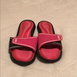 Nike Hot Pink Flip Flop slides- size 10